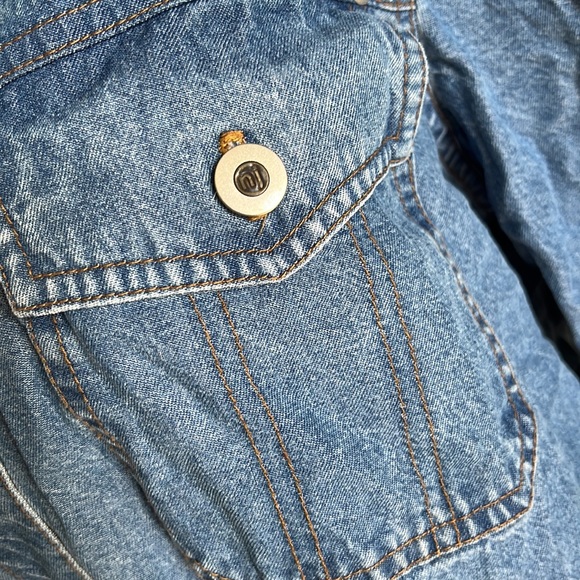 • Niki Jon denim lightweight button down, L • - Picture 12 of 13